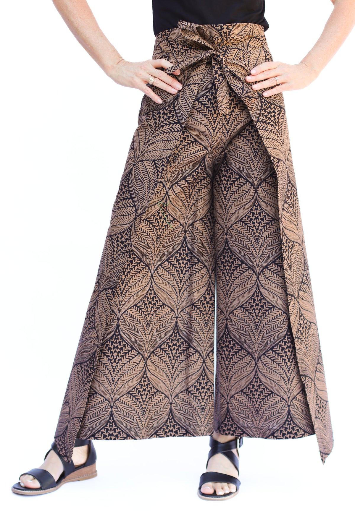 Mupenzi Wrap Pant, Brandy