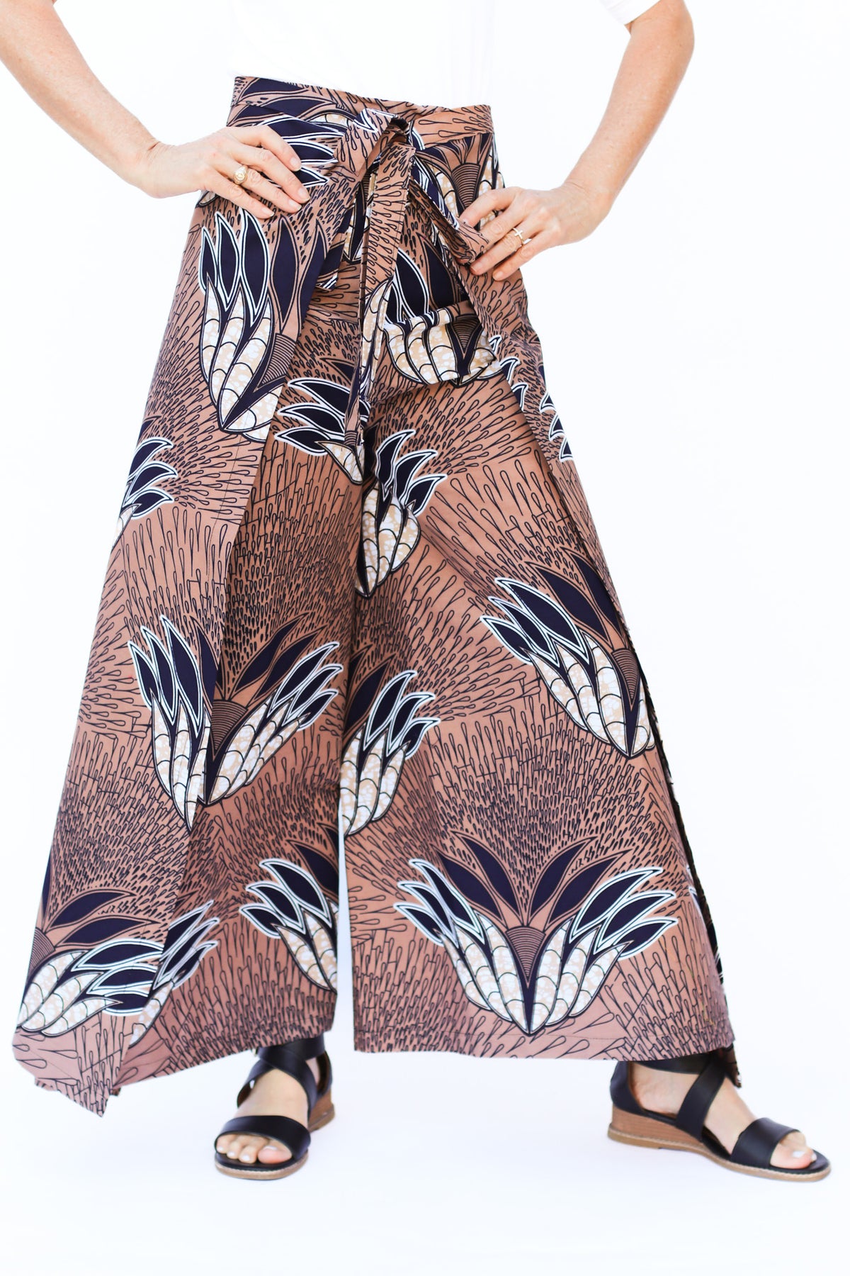 Mupenzi Wrap Pant, Rain