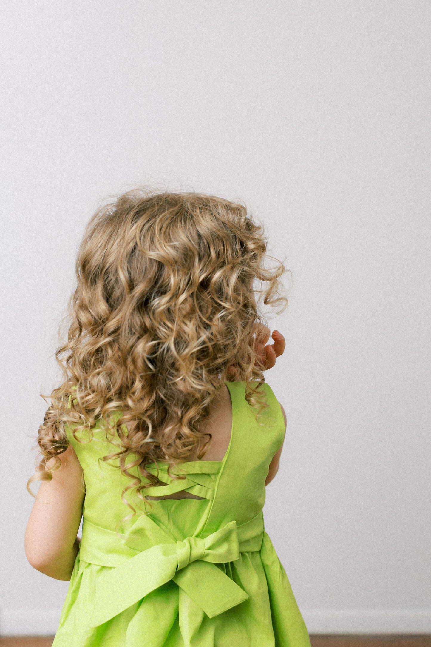 Hand-Smocked Dress Children Playing, Citron