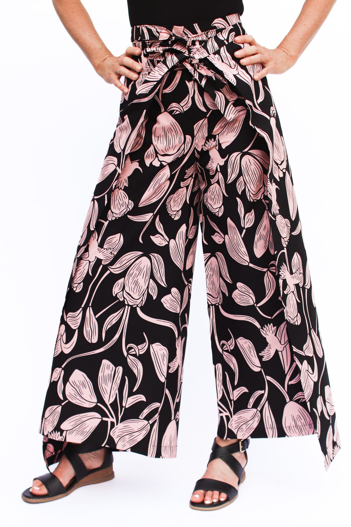 Mupenzi Wrap Pant, Tulips