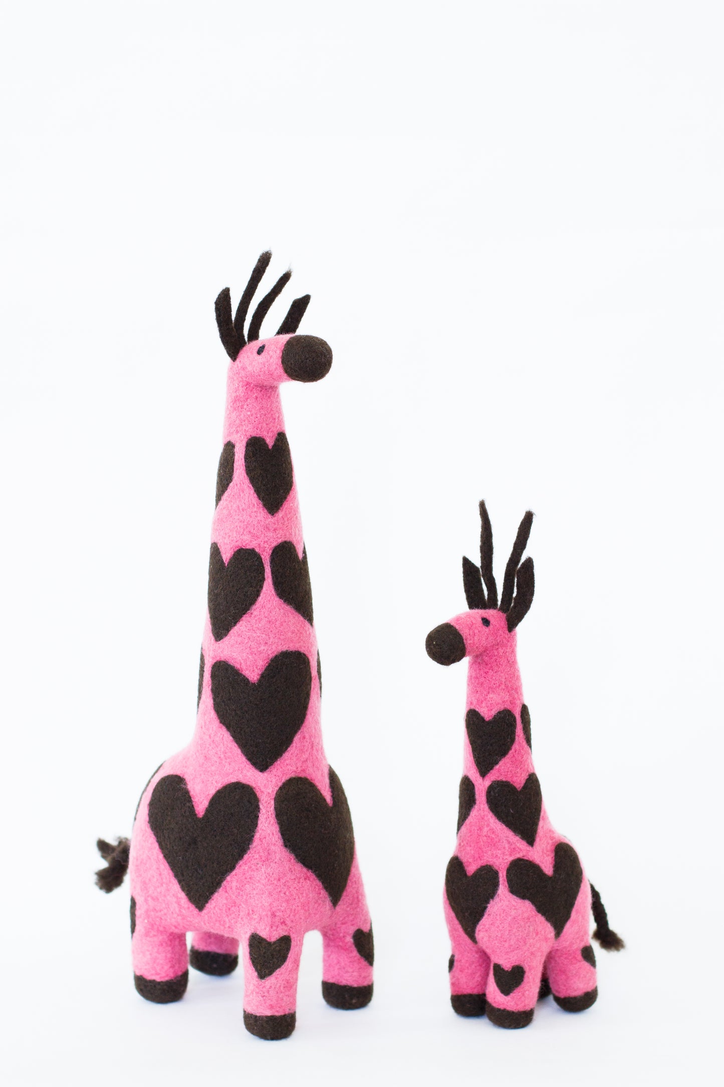 Georgie Hearts Giraffe, Rich Cosmos