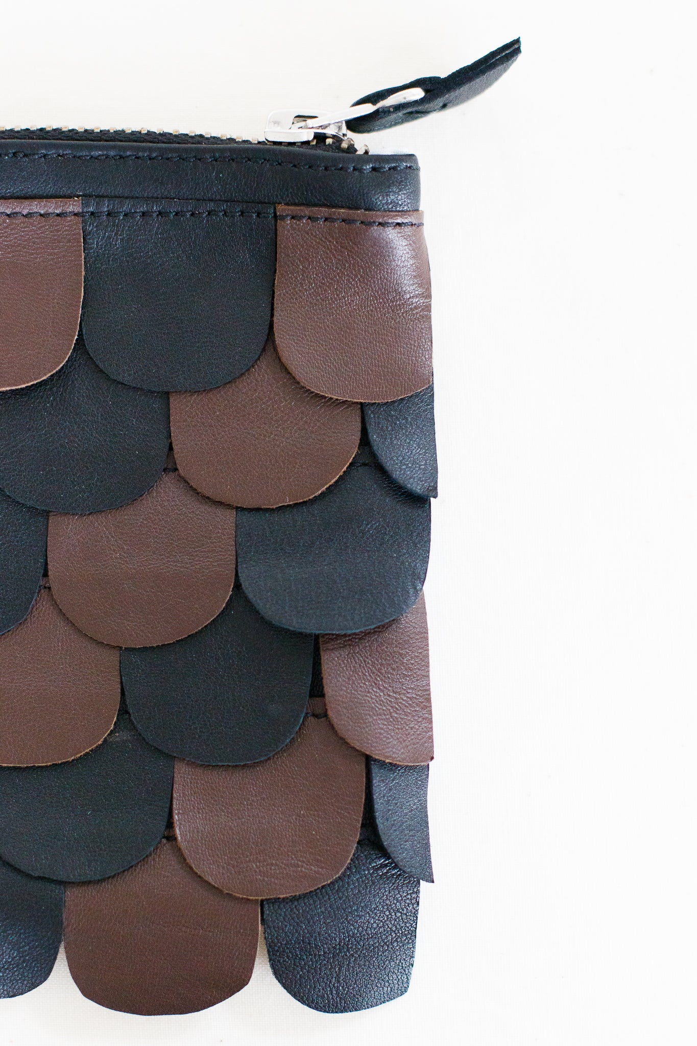 Two-tone Scallop Leather Wristlet, Chocolate
