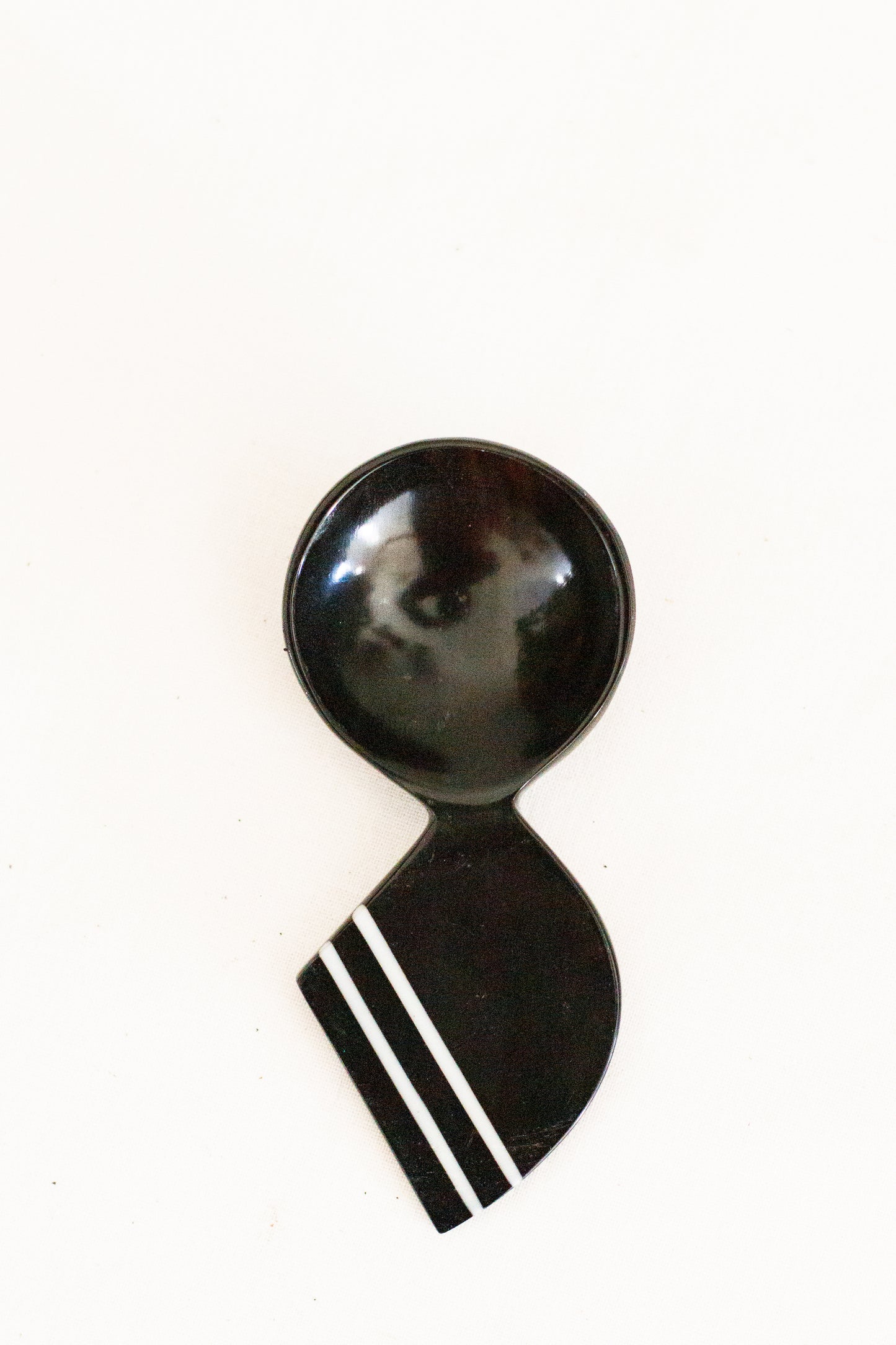 Cow Horn Scoop with Bone Inlay, Diagonal Diamond
