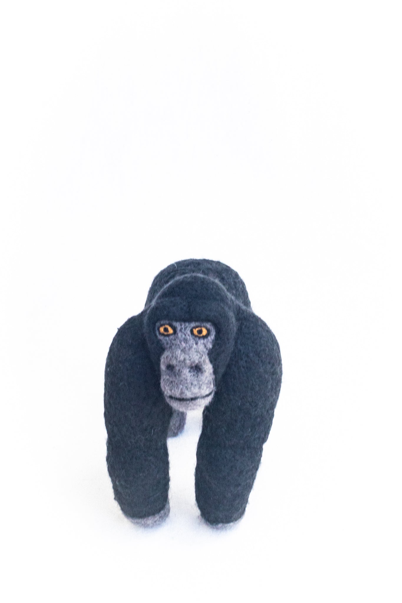 Milo Mountain Gorilla, Small