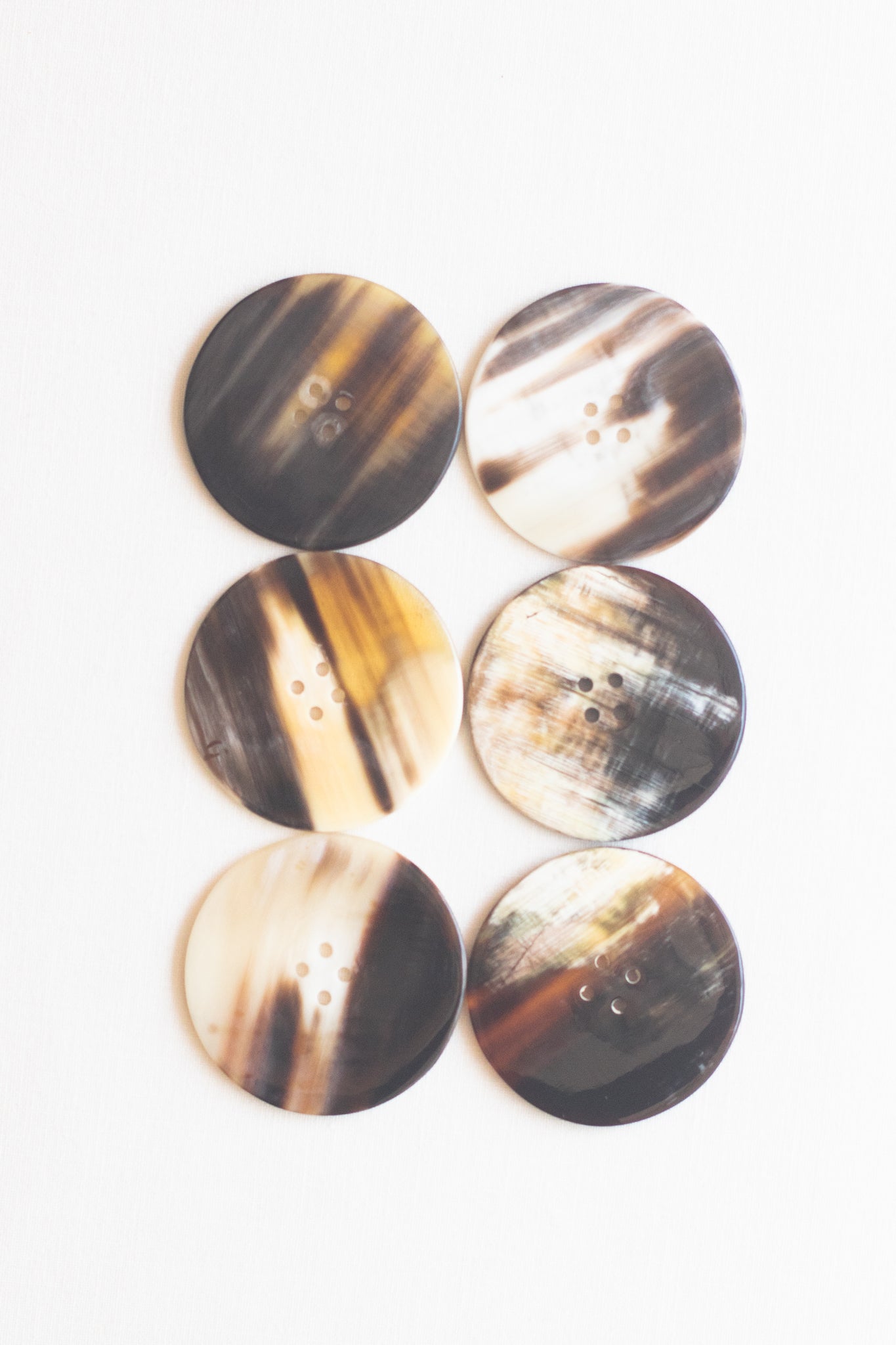 Circular Cow Horn Buttons, 1.5", Marble