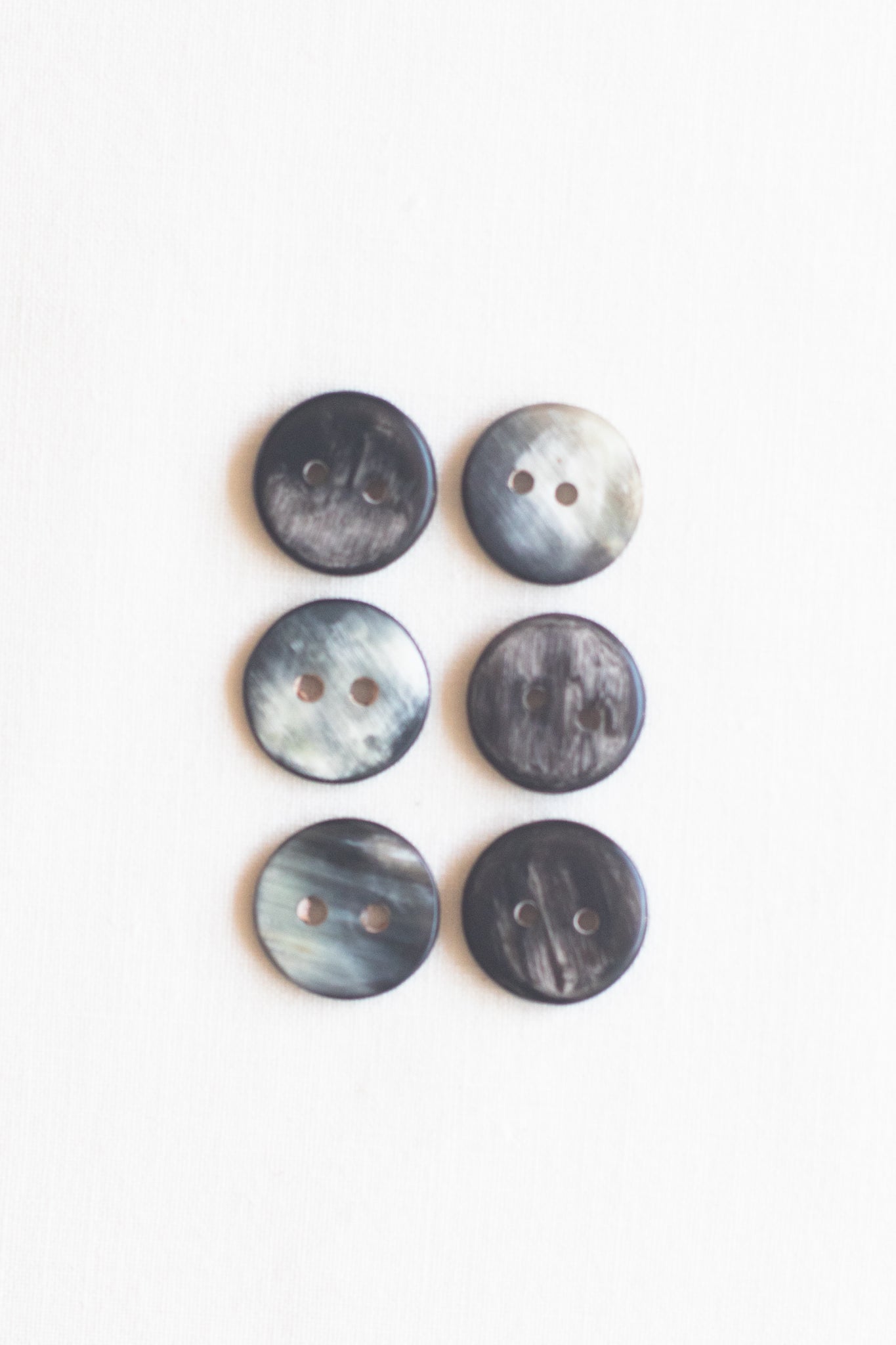 Circular Cow Horn Buttons, .625", Molten