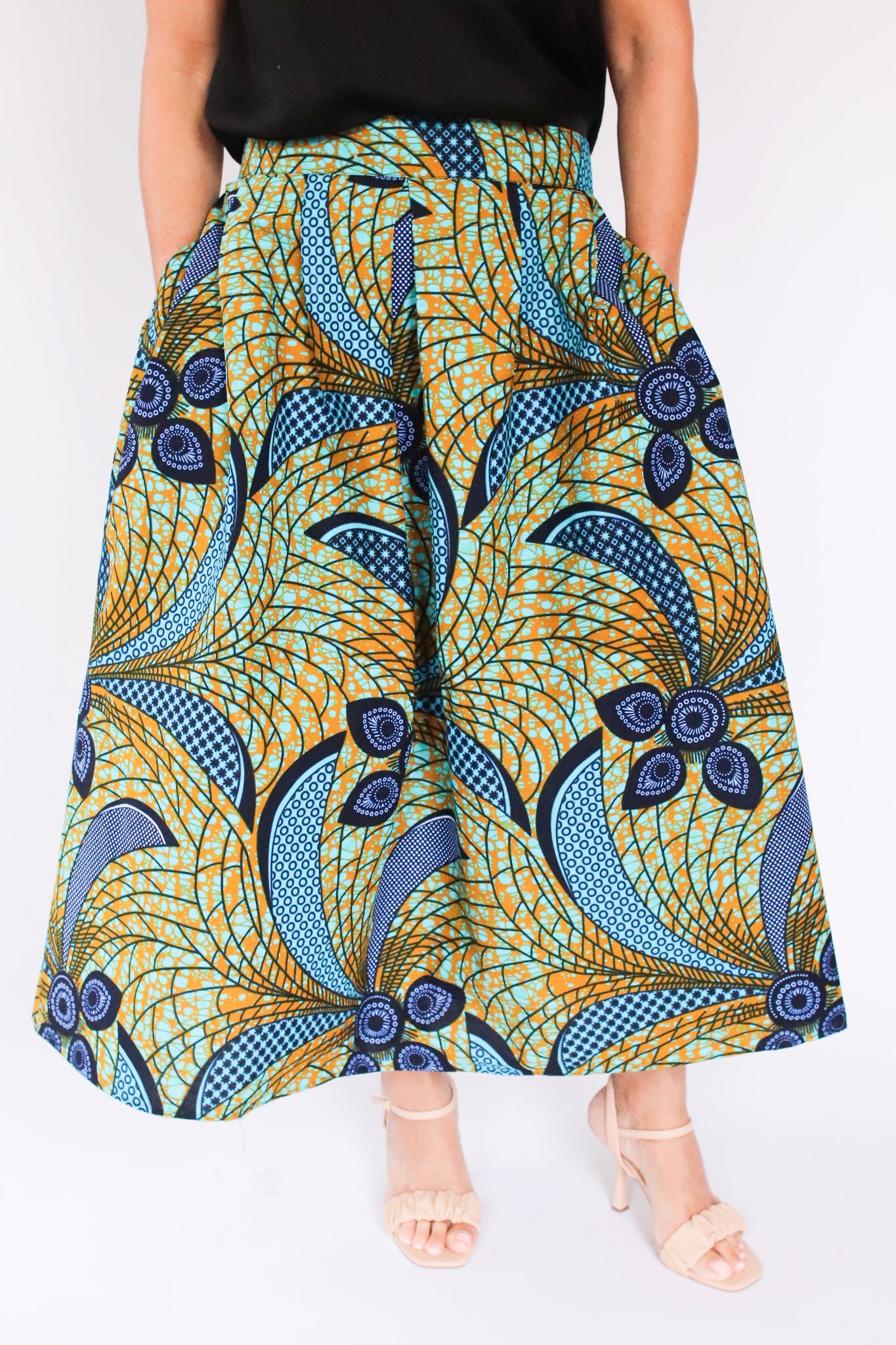 Mapenzi Skirt, Oceania