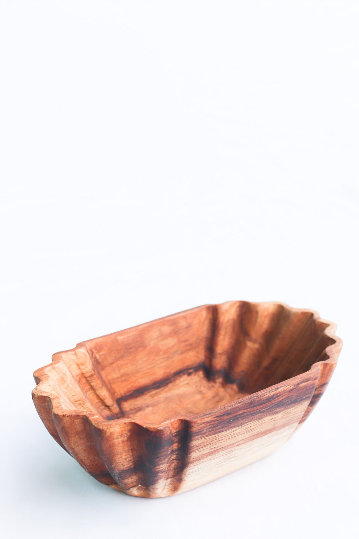 Scalloped Dish, Acacia Wood