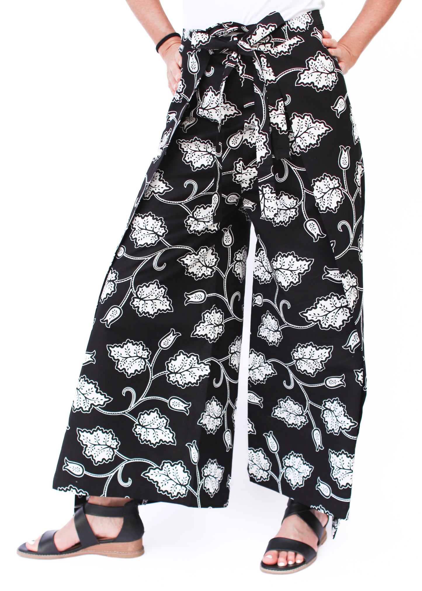 Mupenzi Wrap Pant, Night Vine