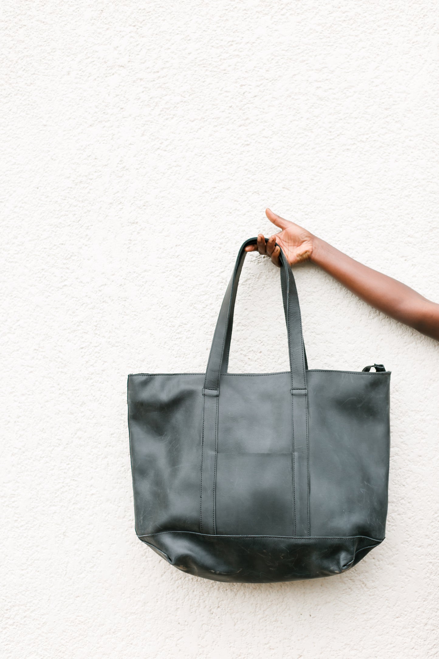 Nyra Shoulder Bag, Black