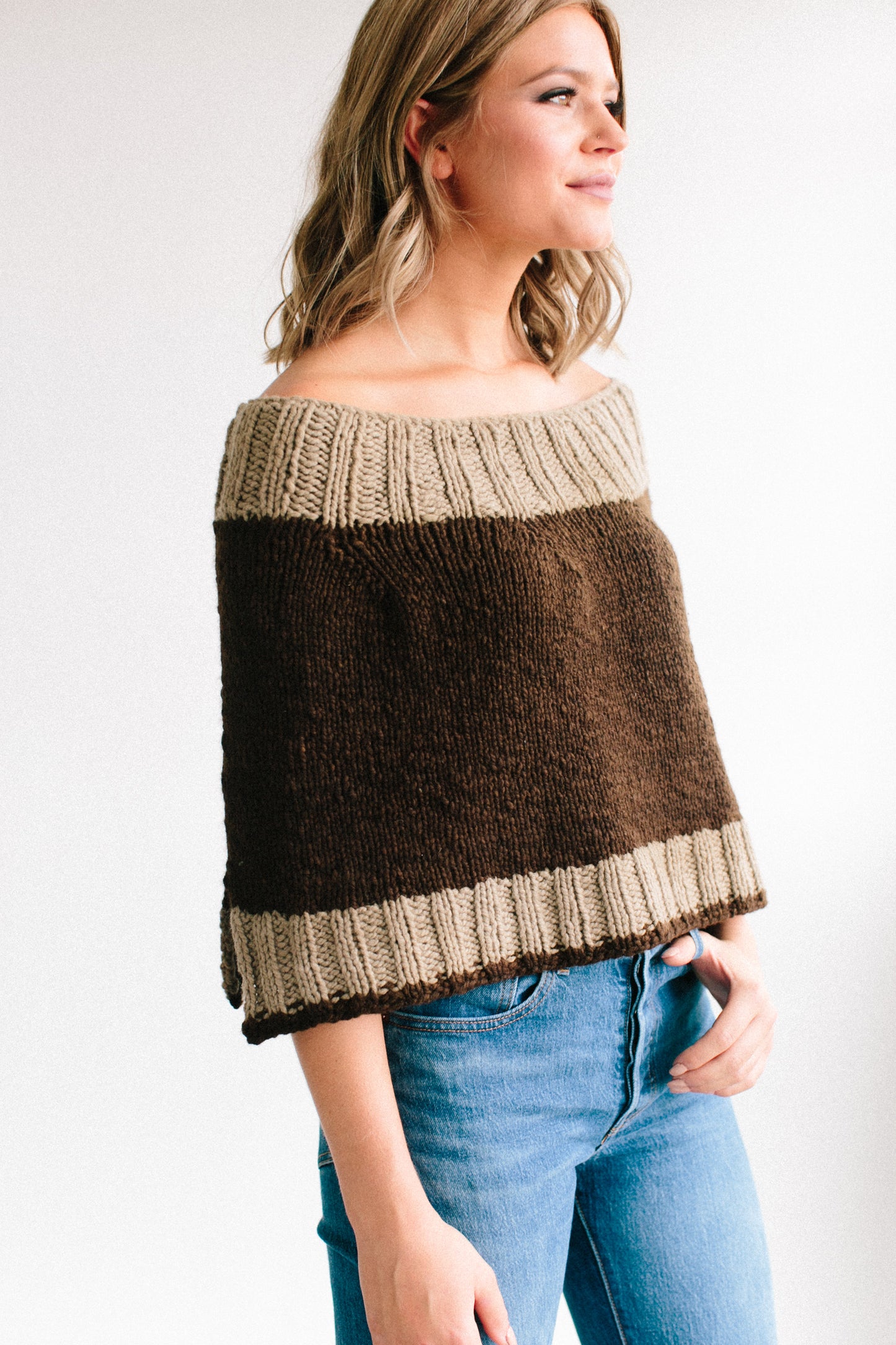 Knitting Pattern, Echo Park Capelet