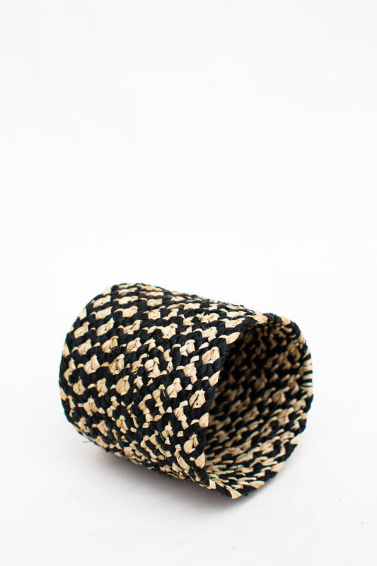 Catch All Basket, Imisatsi