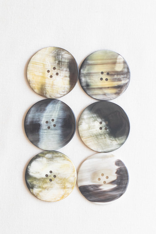 Circular Cow Horn Buttons, 1.5", Molten Smoke
