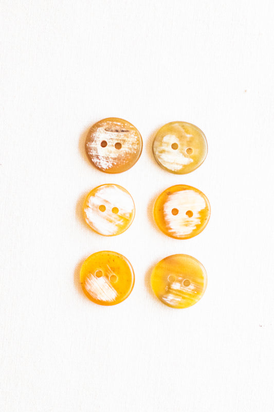 Circular Cow Horn Buttons, .625", Iced Caramel